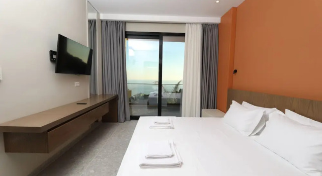 Aurum Hotel, Book Hotel Himarë Vlorë County