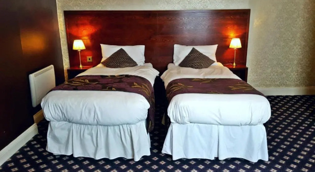 Четырёхместный номер Standard The Foley Arms Hotel Wetherspoon