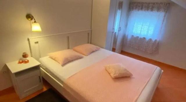 Apartments Lara, Prenota Appartamento Hotel a Isole Quarnerine con parcheggio, Parcheggio