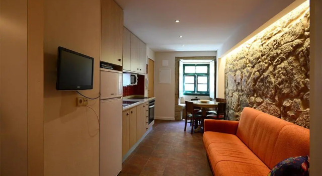 Студия Vitoria Apartments