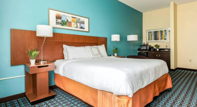 Номер Deluxe Fairfield Inn Charlotte Northlake