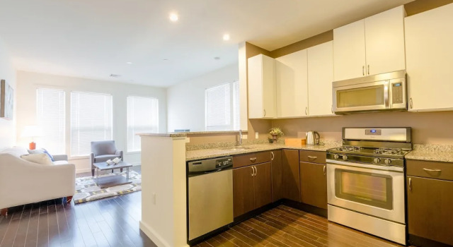 Апартаменты Superior Sage Apartments Boston Logan Airport Chelsea