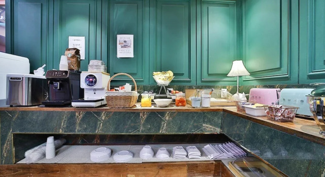 Номер Deluxe February Hotel The Stay Gangseo Main Building