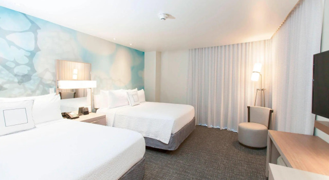Четырёхместный номер Standard Courtyard by Marriott Houston City Place
