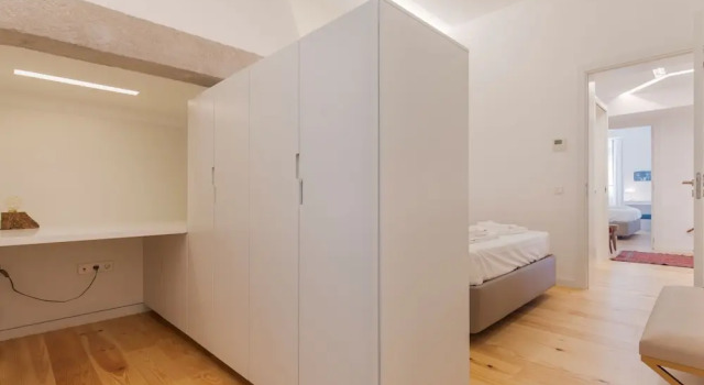 Апартаменты Trendy & Classic 2 Bedroom Apartment