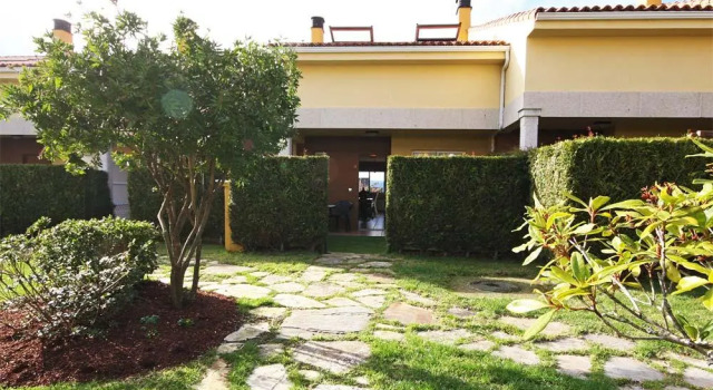 House in Porto Do Son, a Coruna 101959, Book Hotel  