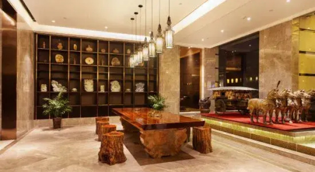 Boyi Mengqin Hotel, Book Hotel Hoteller i Hengdian med parkering, Parkering
