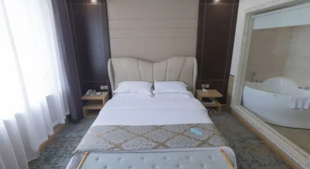 Люкс Deluxe Bali Holiday Inn (Shenyang Nanta)