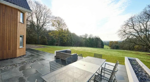 Host Stay Roundwood House