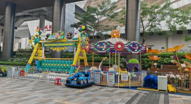 Guangming Space Youth Hostel (Blue Whale World, Fenghuangcheng Metro Station Branch)