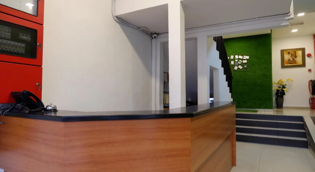 AQ Hotel Kuala Lumpur, Забронировать Отель Отели Куала-Лумпура с парковкой, рядом с Башни-близнецы Берджая Таймс-Сквэр, Парковка