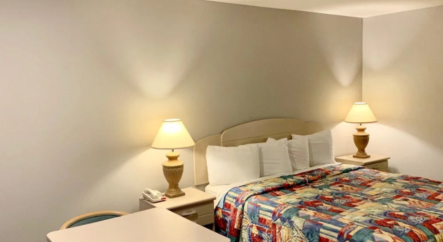 Двухместный номер Standard Key West Inn - Childersburg