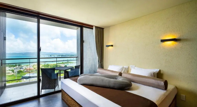 Люкс Away Okinawa Kouri Island Resort