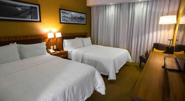 Четырёхместный номер Standard Hampton Inn Piedras Negras