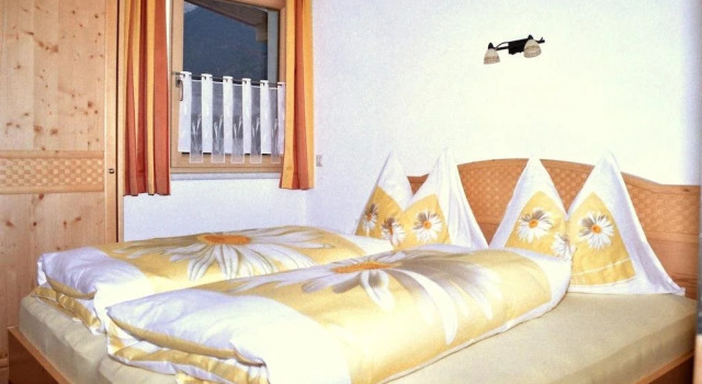 Haus Angelika, Rezerwuj Hotel Hotele w Tyrol z parkingiem, Parking