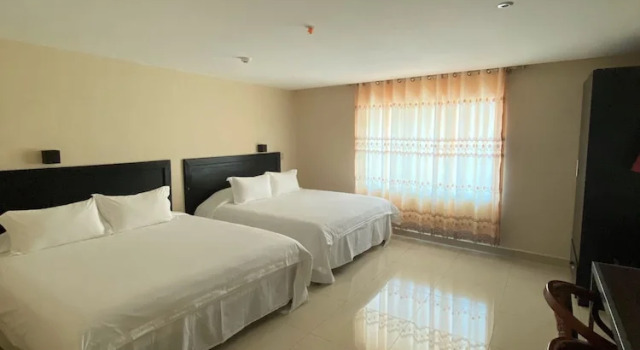 Standard quadruple famille chambre Hotel F Sur Inn