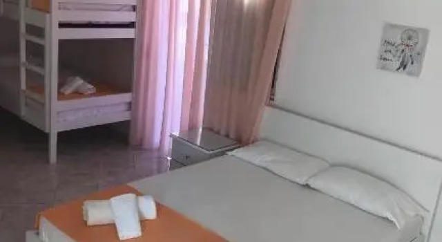 Четырёхместный номер Deluxe Hotel Vila Kafe