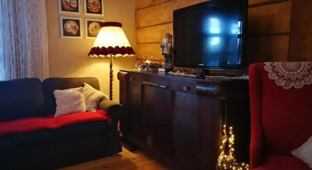 KAAJowka Ludowa Chata w Bieszczadach, Book Lejlighed SPA-hoteller i Bieszczady, SPA