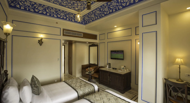 Umaid Haveli-A Heritage Style Hotel & Resort, Buchen Sie Resort Kukas Rajasthan