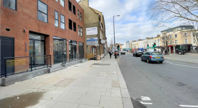 homely - Luxury Apartments Finchley, Забронировать Апартаменты/квартира Финчли , рядом с Maurice Rebak Stadium