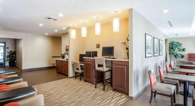 Comfort Suites Marietta, Varaa Hotelli Hotellit Ohio aamiaisella, Aamiainen