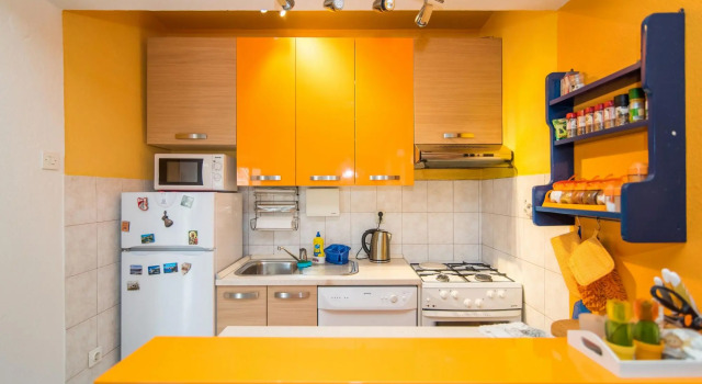 Sea Stone - Apartment by the Sea - A1, Prenota Appartamento Brac Island Omiš