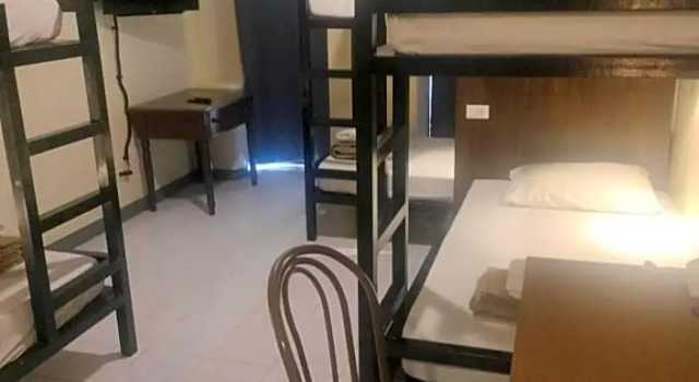 Кровать в общем номере Fuente Hotel De Cebu