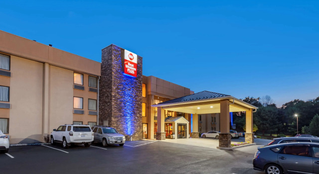 BEST WESTERN PLUS Poconos, Buchen Sie Hotel Tannersville Pennsylvania