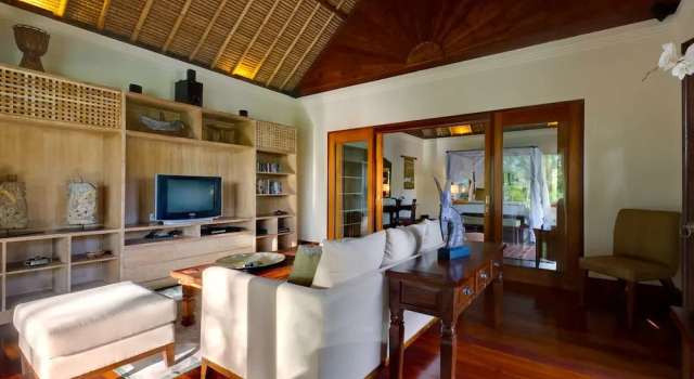 Villa Surya Damai, Rezervovat Vila Hotely v Bali se snídaní, Snídaně