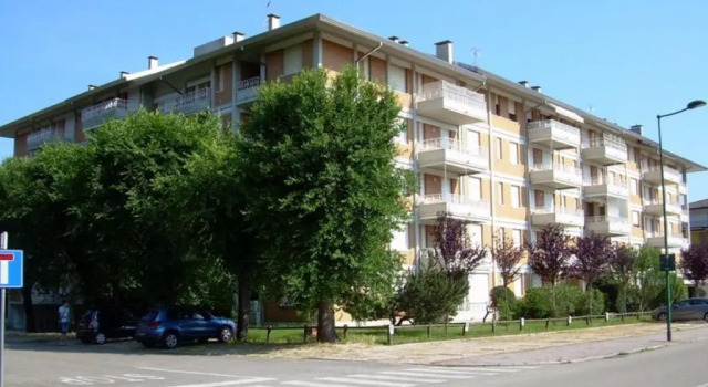 Apartment for 5 people in a Residence with Swimming Pool close to the Beach