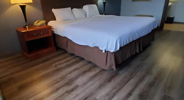 Howard Johnson Inn Monroe, Book Hotel Monroe Ohio