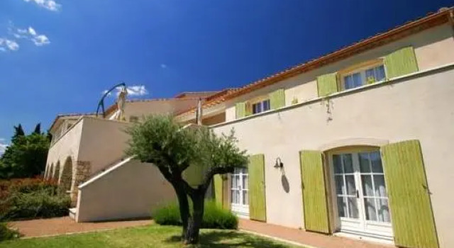Logis Hotel La Bergerie Hôtel 3 étoiles Restaurant savoureux, Buchen Sie Hotel Saint-Pierre-Lafeuille Lot