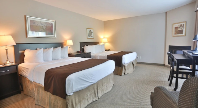 Четырёхместный номер Standard Цокольный этаж Hotel Le Versailles