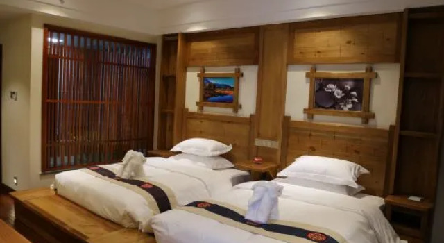 Семейный люкс с 2 комнатами Eryuan Hotel