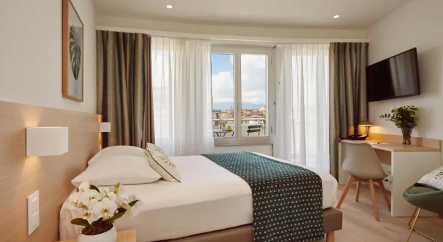 Двухместный номер Superior Hotel Suisse