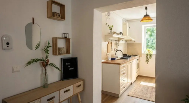 Апартаменты Daisy Apartment 11