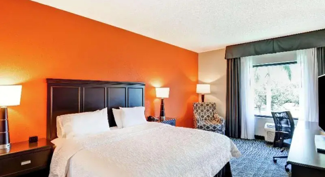 Люкс Hampton Inn West Palm Beach-Florida Turnpike