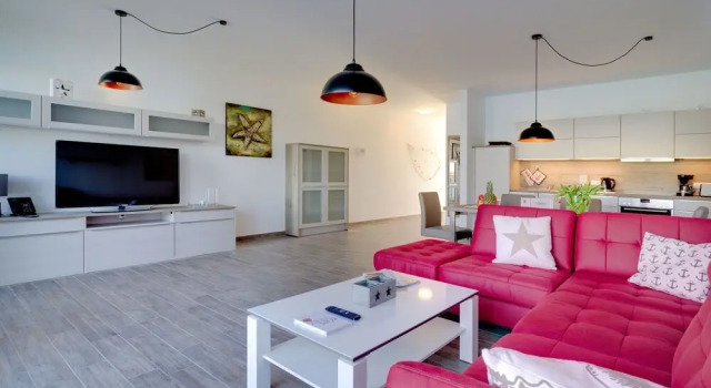 Kapit Nskaj te Gro p sna, Rezervați Hotel Großpösna 