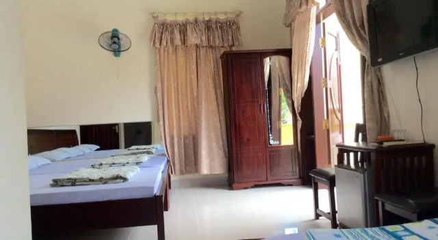 Семейный номер Standard с балконом Quốc Ân Motel