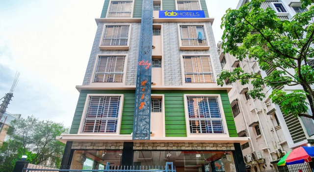 Fabhotel The Lily