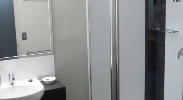 Четырёхместный семейный номер Standard The Rocks Motel