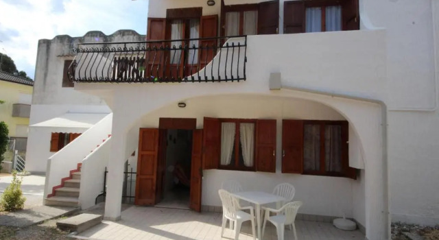 Villa Manu appartamento 02, Prenota Appartamento Hotel a Veneto con parcheggio, Parcheggio