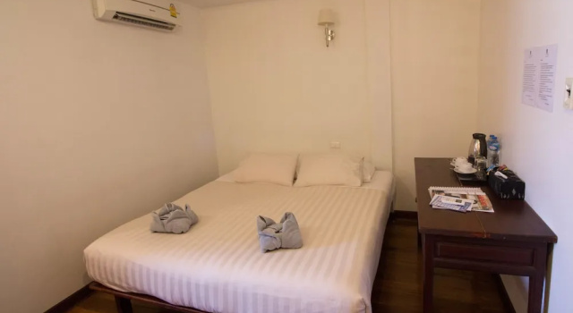 Двухместный номер Standard с балконом Silver Naga Hotel