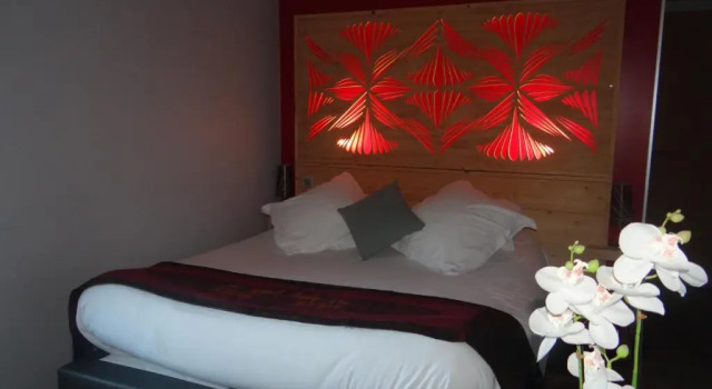 La maison de Gilbert, Boek Hotel Hotels in Rhone-Alpen met zwembad, Zwembad