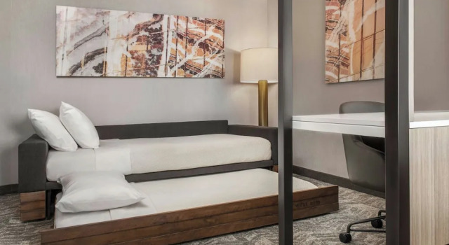 SpringHill Suites by Marriott Phoenix West/Avondale, Забронировать Отель Эйвондейл 