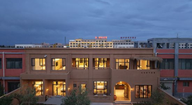 Dunhuang Minglu Designer Guesthouse, Book Hotel Jiuquan Gansu