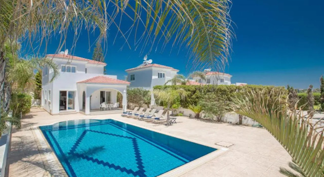 Sunrise Villas, Buchen Sie Villa Villen in Famagusta, Villa