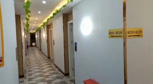Yishangju Theme Hotel, Prenota Hotel Hotel a Hubei con parcheggio, Parcheggio