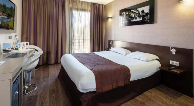 Двухместный номер Standard Grand Prix Hôtel & Restaurant