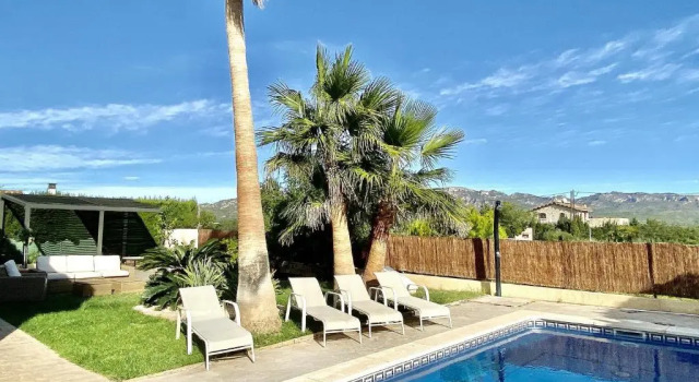 Вилла Villa Martina 4 bedroom villa with air conditioning & private swimming pool ideal for families